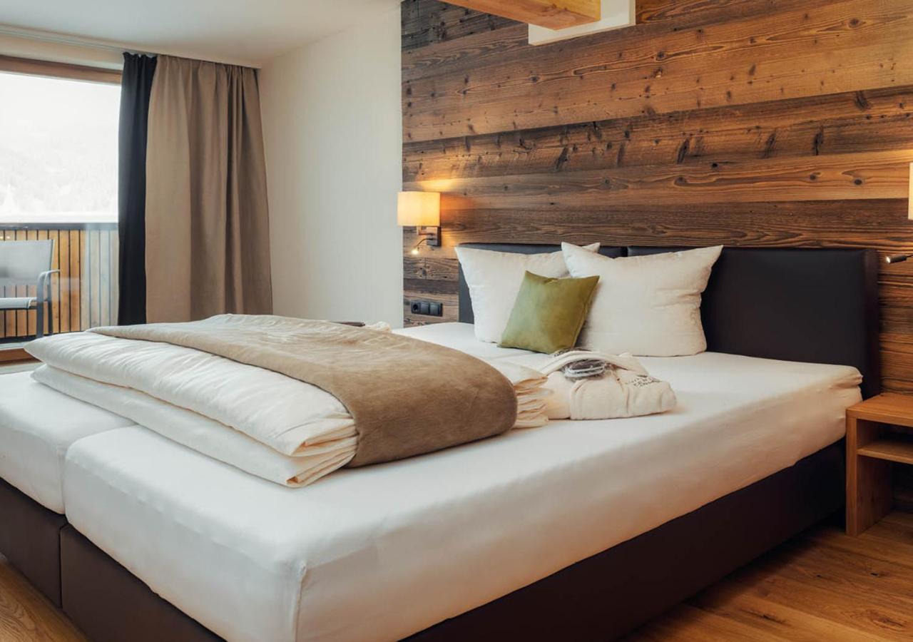 Hotel Garni Alpenjuwel Residenz Serfaus Szoba fotó