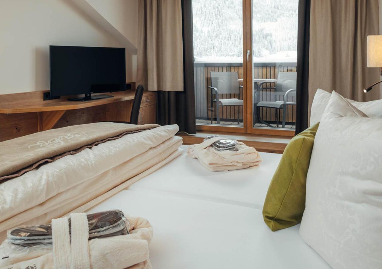 Hotel Garni Alpenjuwel Residenz Serfaus Szoba fotó