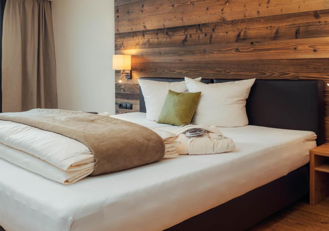 Hotel Garni Alpenjuwel Residenz Serfaus Szoba fotó